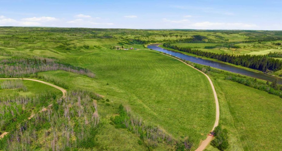 38105 Range Road 244, Rural Lacombe County, Alberta T0C 0Y0, 5 Bedroom Bedrooms, 0 ,3 BathroomBathrooms,Agri-business,For Sale,Range Road 244,0,A2322750