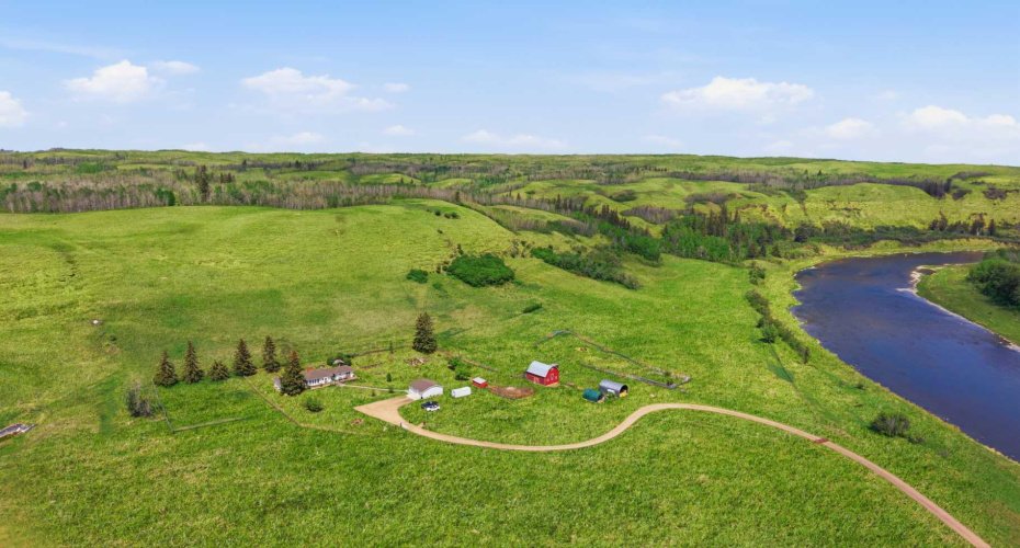 38105 Range Road 244, Rural Lacombe County, Alberta T0C 0Y0, 5 Bedroom Bedrooms, 0 ,3 BathroomBathrooms,Agri-business,For Sale,Range Road 244,0,A2322750