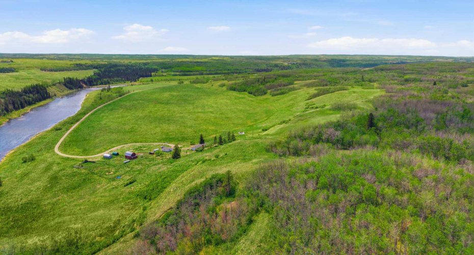 38105 Range Road 244, Rural Lacombe County, Alberta T0C 0Y0, 5 Bedroom Bedrooms, 0 ,3 BathroomBathrooms,Agri-business,For Sale,Range Road 244,0,A2322750