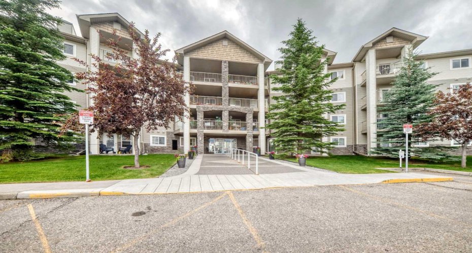 5000 Somervale Court, Calgary, Alberta T2Y4M1, 2 Bedroom Bedrooms, 0 ,1 BathroomBathrooms,Residential,For Sale,Somervale,0,A2322942