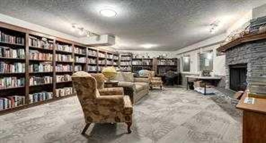 5000 Somervale Court, Calgary, Alberta T2Y4M1, 2 Bedroom Bedrooms, 0 ,1 BathroomBathrooms,Residential,For Sale,Somervale,0,A2322942