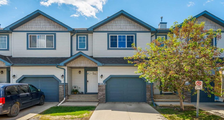 620 Luxstone Landing, Airdrie, Alberta T4B 0B6, 3 Bedroom Bedrooms, 0 ,3 BathroomBathrooms,Residential,For Sale,Luxstone,0,A2323168