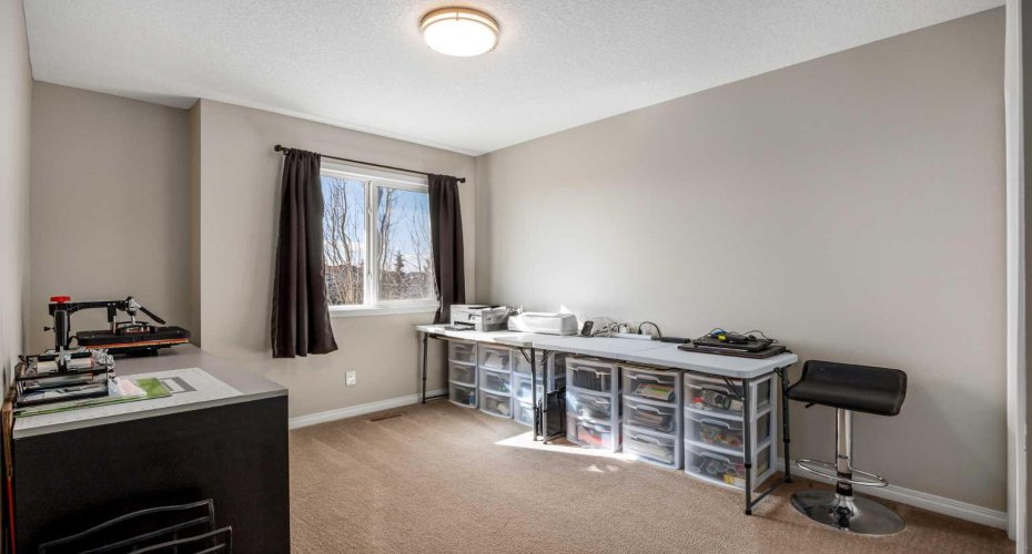 620 Luxstone Landing, Airdrie, Alberta T4B 0B6, 3 Bedroom Bedrooms, 0 ,3 BathroomBathrooms,Residential,For Sale,Luxstone,0,A2323168