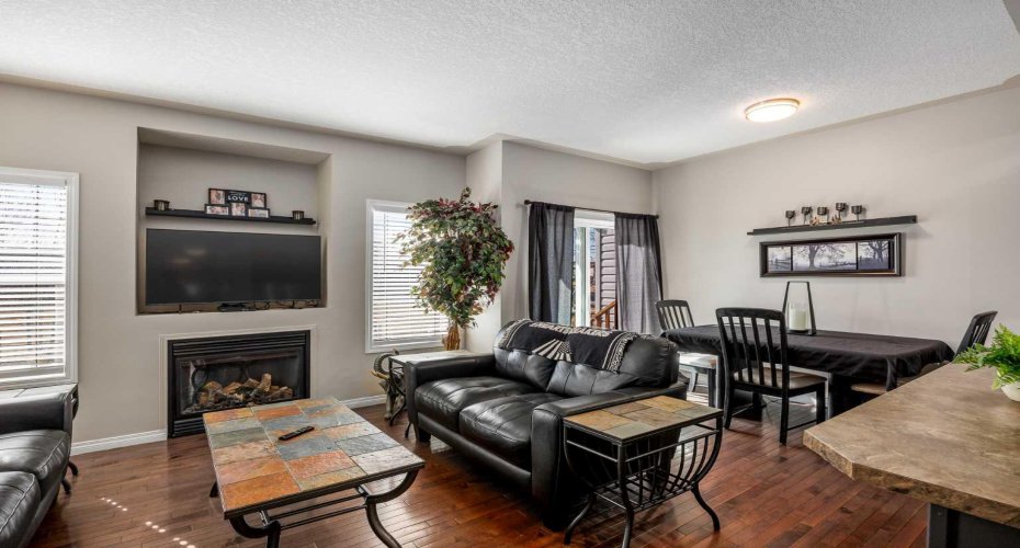 620 Luxstone Landing, Airdrie, Alberta T4B 0B6, 3 Bedroom Bedrooms, 0 ,3 BathroomBathrooms,Residential,For Sale,Luxstone,0,A2323168