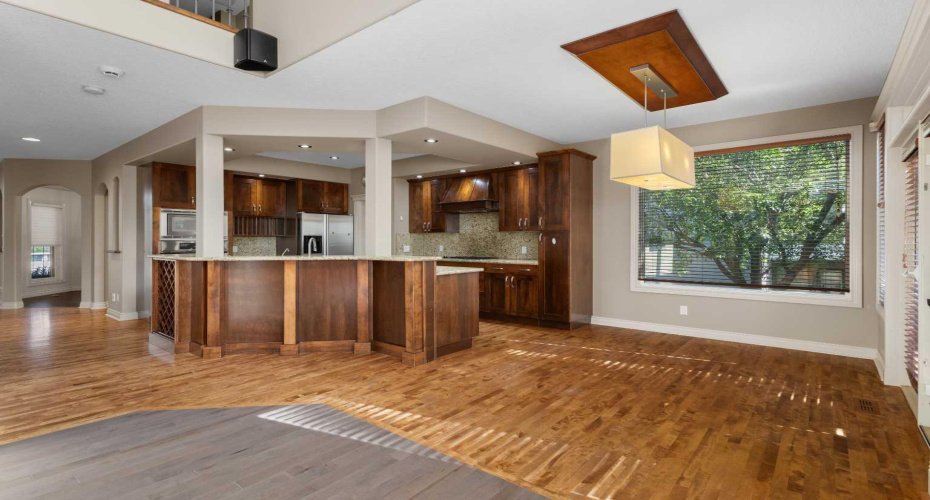 75 Discovery Ridge Mount, Calgary, Alberta T3H 5G2, 4 Bedroom Bedrooms, 0 ,4 BathroomBathrooms,Residential,For Sale,Discovery Ridge,0,A2323787