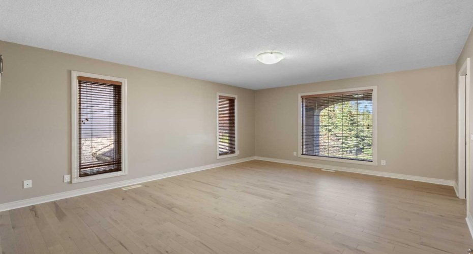 75 Discovery Ridge Mount, Calgary, Alberta T3H 5G2, 4 Bedroom Bedrooms, 0 ,4 BathroomBathrooms,Residential,For Sale,Discovery Ridge,0,A2323787