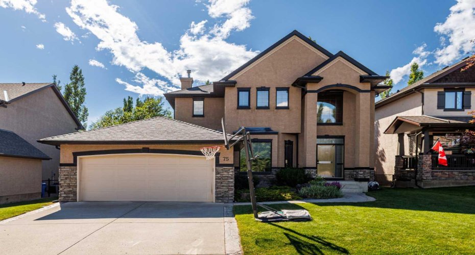 75 Discovery Ridge Mount, Calgary, Alberta T3H 5G2, 4 Bedroom Bedrooms, 0 ,4 BathroomBathrooms,Residential,For Sale,Discovery Ridge,0,A2323787
