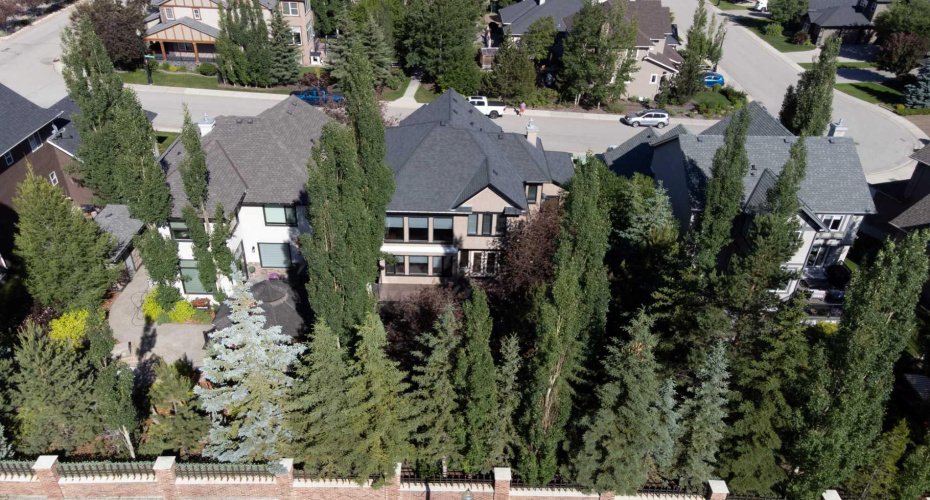 75 Discovery Ridge Mount, Calgary, Alberta T3H 5G2, 4 Bedroom Bedrooms, 0 ,4 BathroomBathrooms,Residential,For Sale,Discovery Ridge,0,A2323787