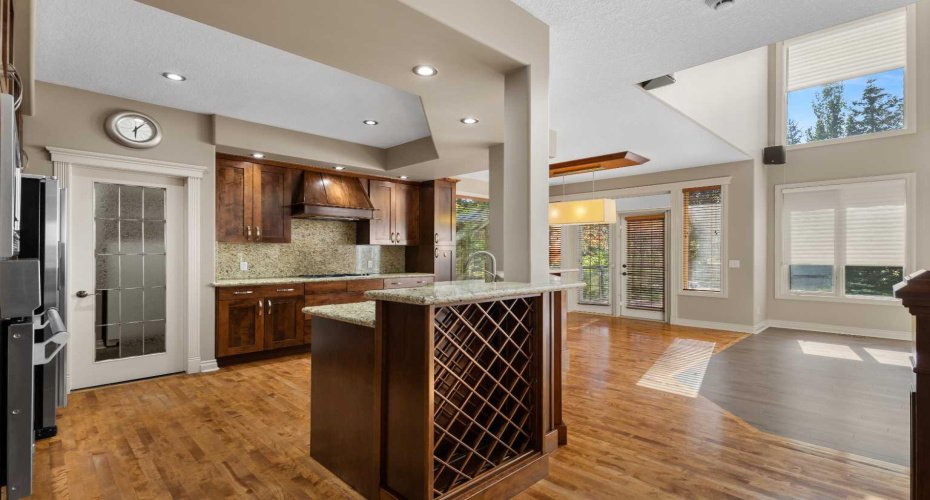 75 Discovery Ridge Mount, Calgary, Alberta T3H 5G2, 4 Bedroom Bedrooms, 0 ,4 BathroomBathrooms,Residential,For Sale,Discovery Ridge,0,A2323787