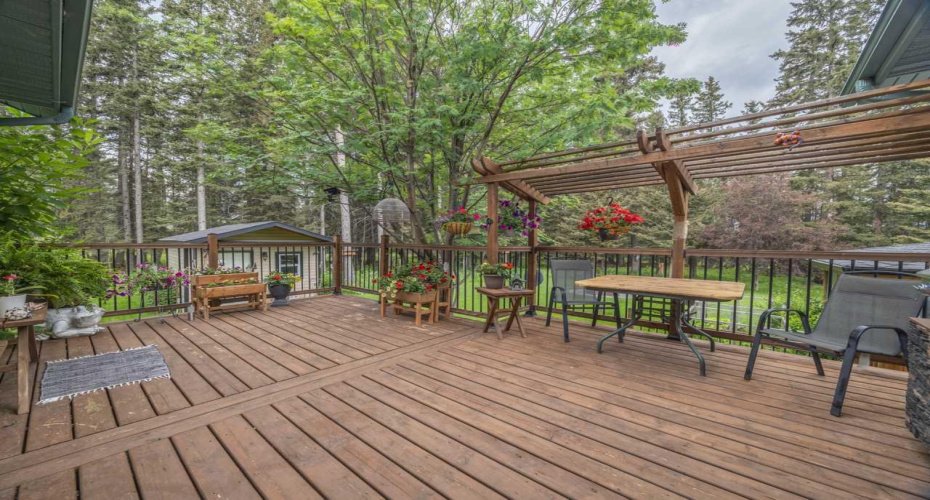 111-5241 Township Road 325A, Sundre, Alberta T0M1X0, 5 Bedroom Bedrooms, 0 ,4 BathroomBathrooms,Residential,For Sale,Township Road 325A,0,A2325081