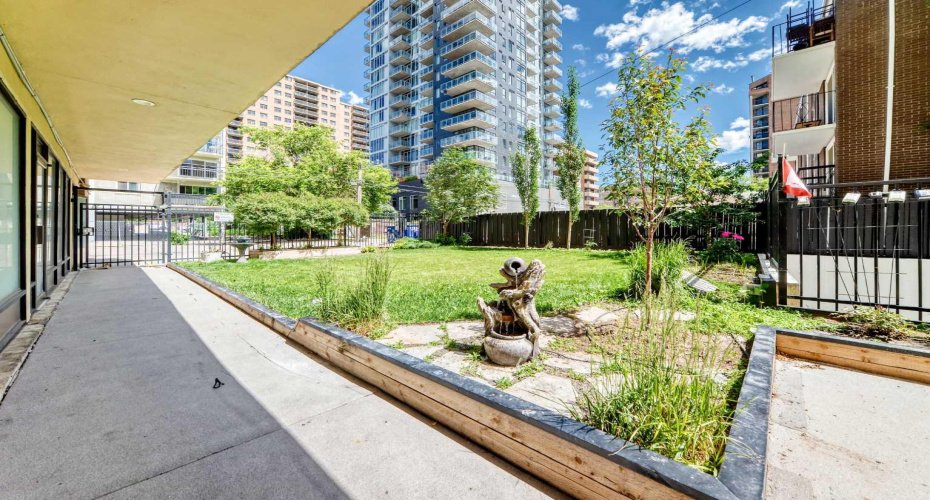 1330 15 Avenue, Calgary, Alberta T3C 3N7, 2 Bedroom Bedrooms, 0 ,1 BathroomBathrooms,Residential,For Sale,15,0,A2325150