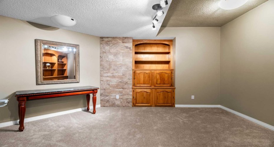 85 Sunset Way, Calgary, Alberta T2X 3C1, 5 Bedroom Bedrooms, 0 ,4 BathroomBathrooms,Residential,For Sale,Sunset,0,A2325442