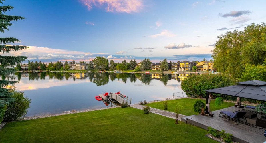 Lakefront Living