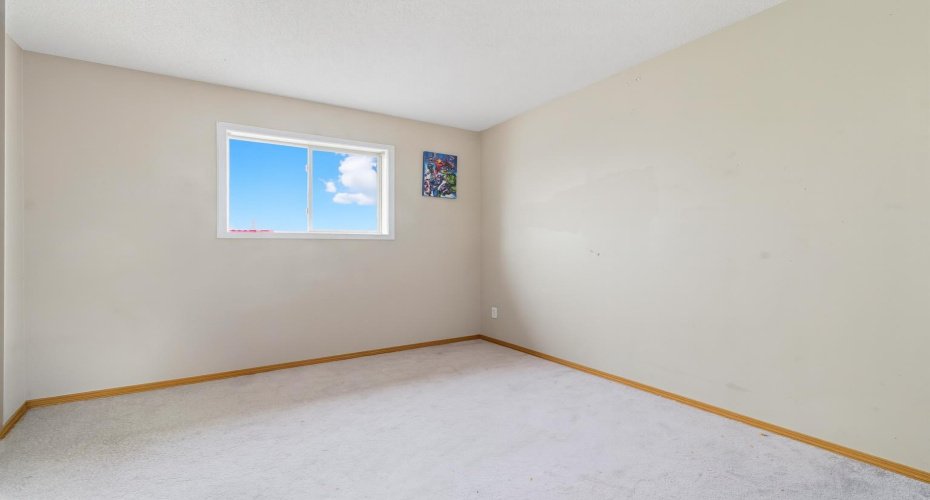 141 Saratoga Close, Calgary, Alberta T1Y 7A1, 3 Bedroom Bedrooms, 0 ,2 BathroomBathrooms,Residential,For Sale,Saratoga,0,A2325534
