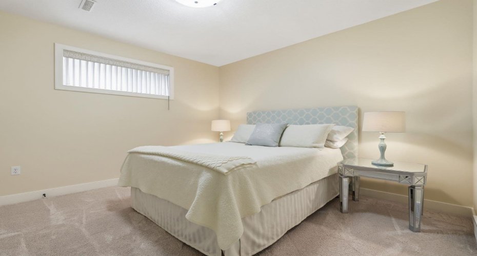 419 High Park Boulevard, High River, Alberta T1V 2C4, 3 Bedroom Bedrooms, 0 ,3 BathroomBathrooms,Residential,For Sale,High Park,0,A2325555