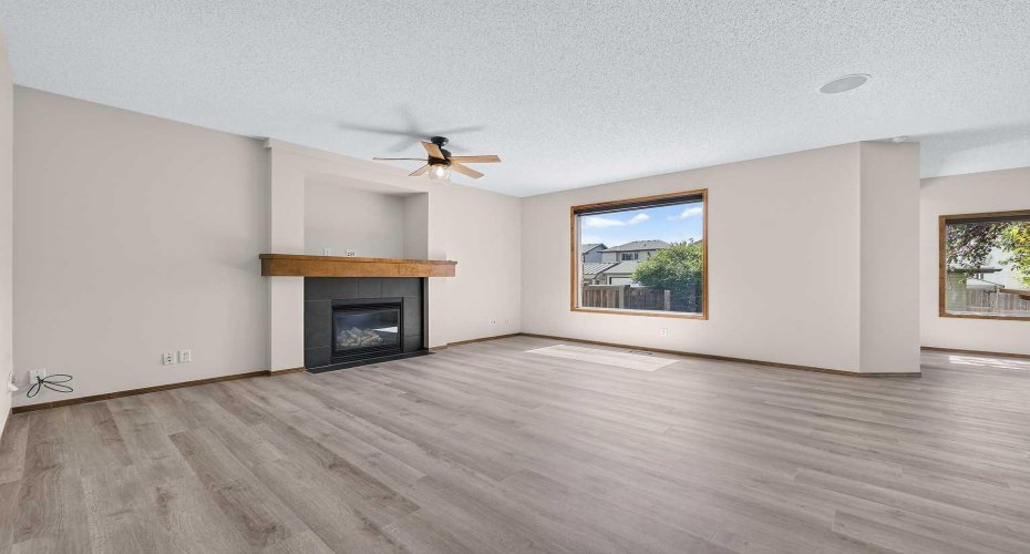 249 Elgin Manor, Calgary, Alberta T2Z 4Z7, 4 Bedroom Bedrooms, 0 ,4 BathroomBathrooms,Residential,For Sale,Elgin,0,A2326021