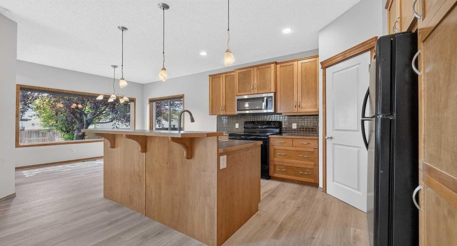 249 Elgin Manor, Calgary, Alberta T2Z 4Z7, 4 Bedroom Bedrooms, 0 ,4 BathroomBathrooms,Residential,For Sale,Elgin,0,A2326021