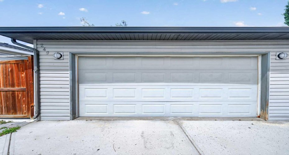 249 Elgin Manor, Calgary, Alberta T2Z 4Z7, 4 Bedroom Bedrooms, 0 ,4 BathroomBathrooms,Residential,For Sale,Elgin,0,A2326021