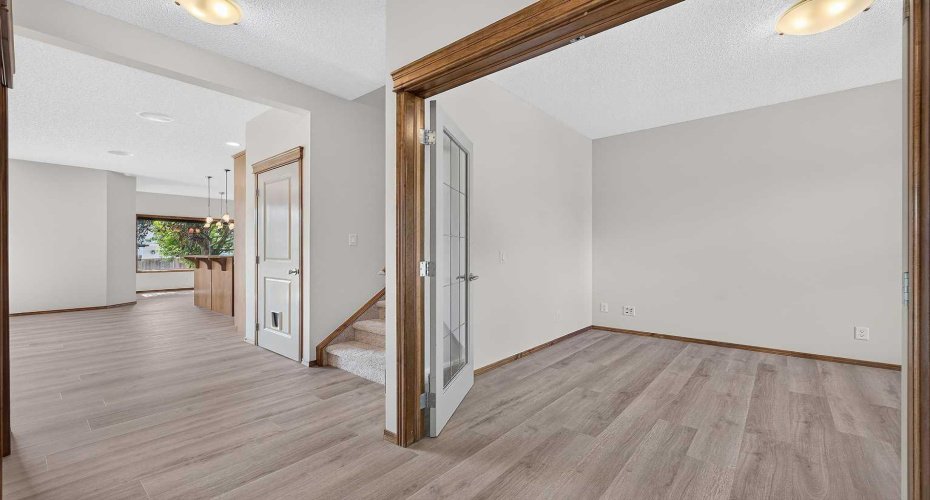249 Elgin Manor, Calgary, Alberta T2Z 4Z7, 4 Bedroom Bedrooms, 0 ,4 BathroomBathrooms,Residential,For Sale,Elgin,0,A2326021