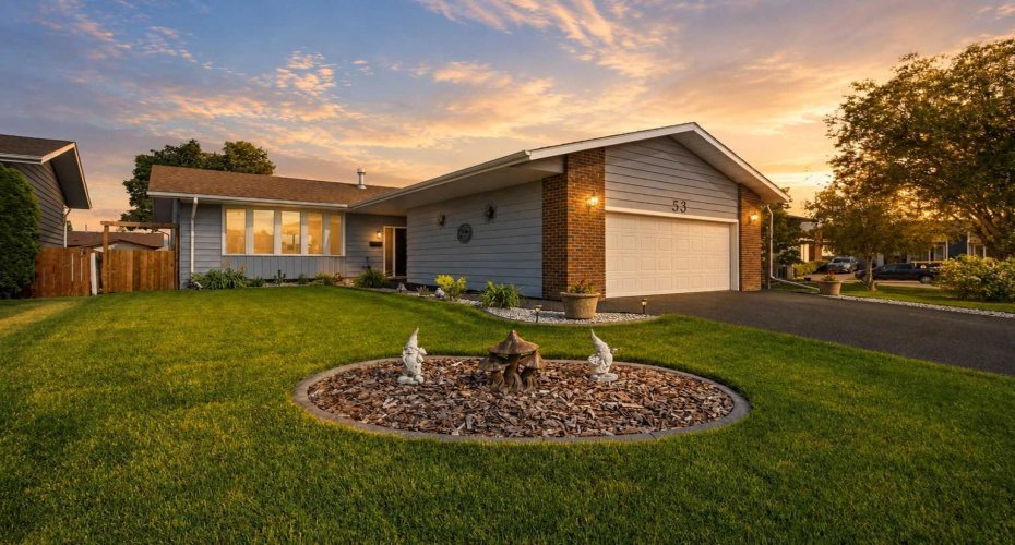 53 Card Crescent, Red Deer, Alberta T4P 2E2, 5 Bedroom Bedrooms, 0 ,3 BathroomBathrooms,Residential,For Sale,Card,0,A2326243