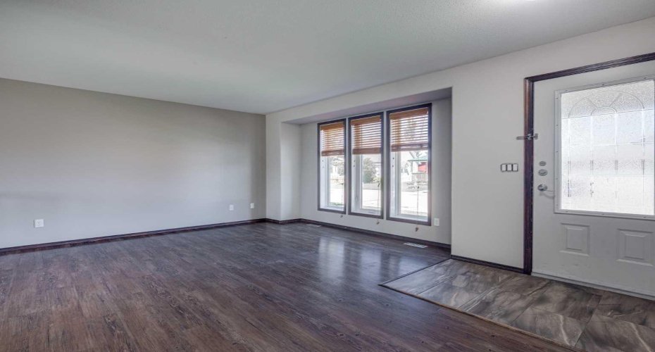 17 Stanford Boulevard, Blackfalds, Alberta T0M 0J0, 3 Bedroom Bedrooms, 0 ,3 BathroomBathrooms,Residential,For Sale,Stanford,0,A2326358