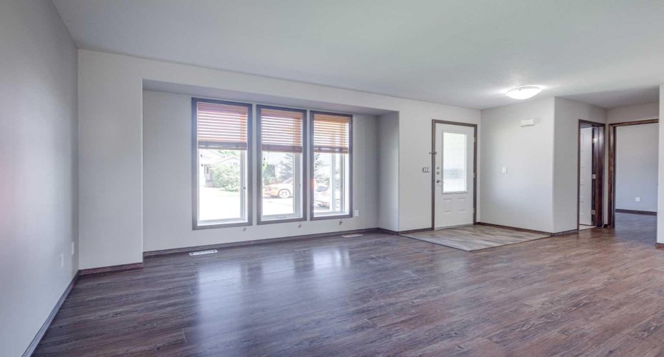 17 Stanford Boulevard, Blackfalds, Alberta T0M 0J0, 3 Bedroom Bedrooms, 0 ,3 BathroomBathrooms,Residential,For Sale,Stanford,0,A2326358