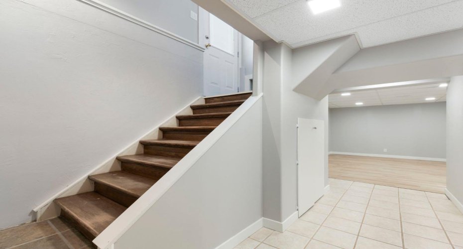 69 Winslow Crescent, Calgary, Alberta T3C 2R3, 5 Bedroom Bedrooms, 0 ,3 BathroomBathrooms,Residential,For Sale,Winslow,0,A2326413