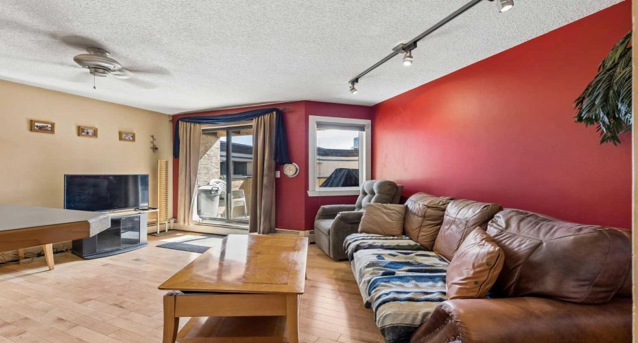 712 4 Street, Calgary, Alberta T2E 3S8, 1 Bedroom Bedrooms, 0 ,1 BathroomBathrooms,Residential,For Sale,4,0,A2326543
