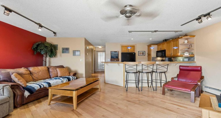 712 4 Street, Calgary, Alberta T2E 3S8, 1 Bedroom Bedrooms, 0 ,1 BathroomBathrooms,Residential,For Sale,4,0,A2326543