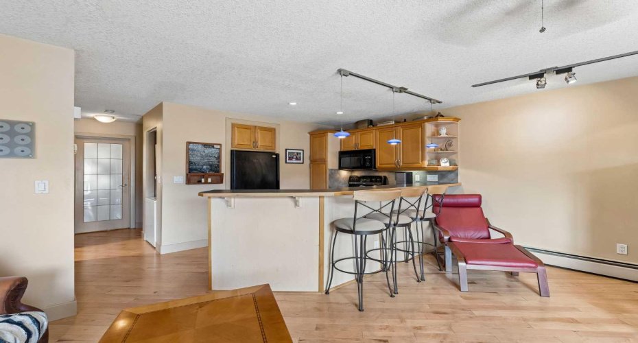 712 4 Street, Calgary, Alberta T2E 3S8, 1 Bedroom Bedrooms, 0 ,1 BathroomBathrooms,Residential,For Sale,4,0,A2326543