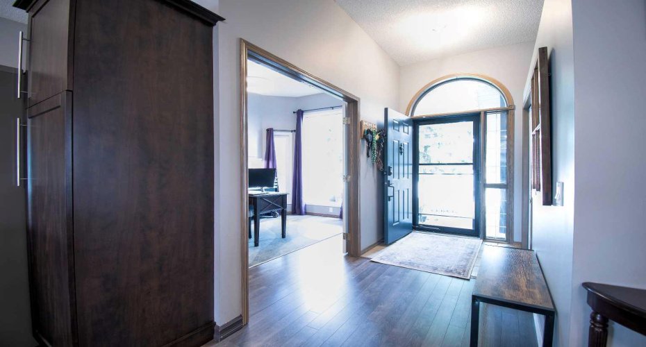 2391 Morris Crescent, Airdrie, Alberta T4A2B6, 3 Bedroom Bedrooms, 0 ,3 BathroomBathrooms,Residential,For Sale,Morris,0,A2326555