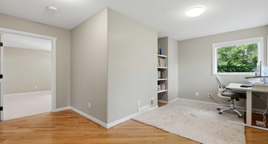 15 Silver Springs Way, Airdrie, Alberta T4B2W1, 2 Bedroom Bedrooms, 0 ,3 BathroomBathrooms,Residential,For Sale,Silver Springs,0,A2326645