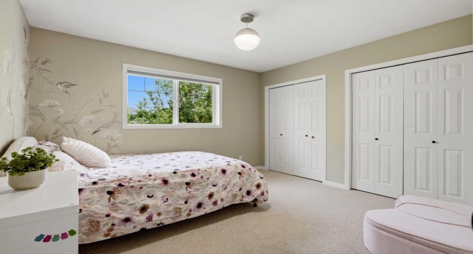 15 Silver Springs Way, Airdrie, Alberta T4B2W1, 2 Bedroom Bedrooms, 0 ,3 BathroomBathrooms,Residential,For Sale,Silver Springs,0,A2326645