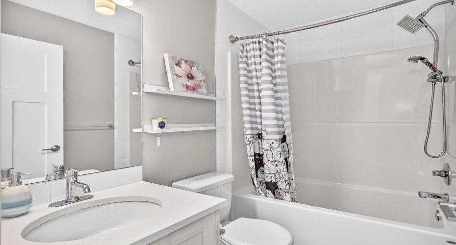 193 Livingston Common, Calgary, Alberta T3P 1K1, 2 Bedroom Bedrooms, 0 ,3 BathroomBathrooms,Residential,For Sale,Livingston,0,A2326647