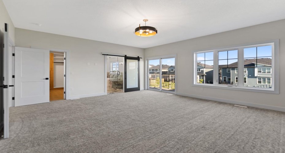 39 South Shore Road, Chestermere, Alberta T1X2Y4, 5 Bedrooms Bedrooms, ,4 BathroomsBathrooms,Residential,For Sale,South Shore,A2326730