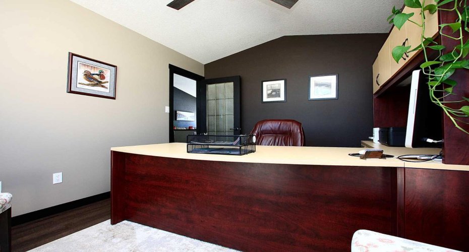 310B Edgewood Close, Camrose, Alberta T4V4P9, 3 Bedroom Bedrooms, 0 ,2 BathroomBathrooms,Residential,For Sale,Edgewood,0,A2326775