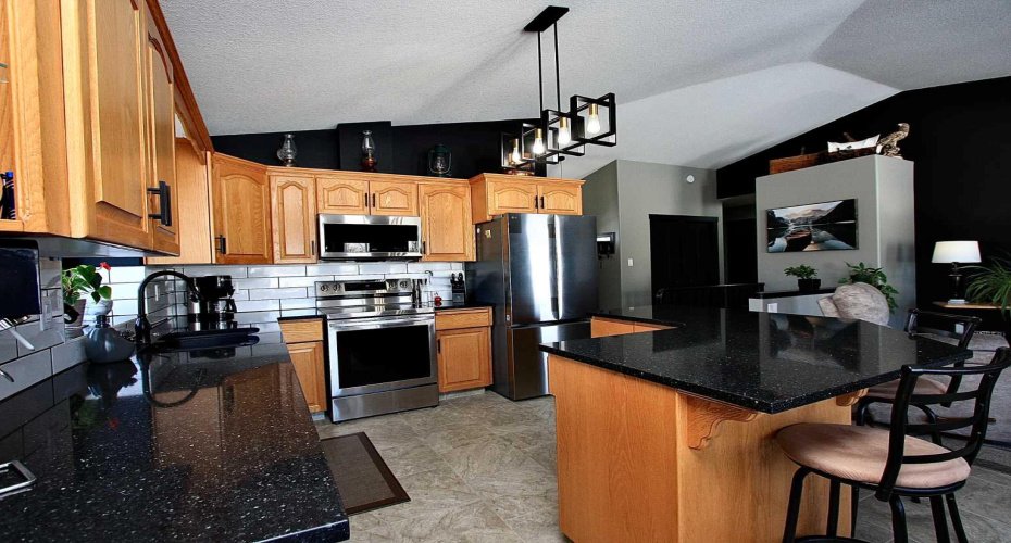 310B Edgewood Close, Camrose, Alberta T4V4P9, 3 Bedroom Bedrooms, 0 ,2 BathroomBathrooms,Residential,For Sale,Edgewood,0,A2326775