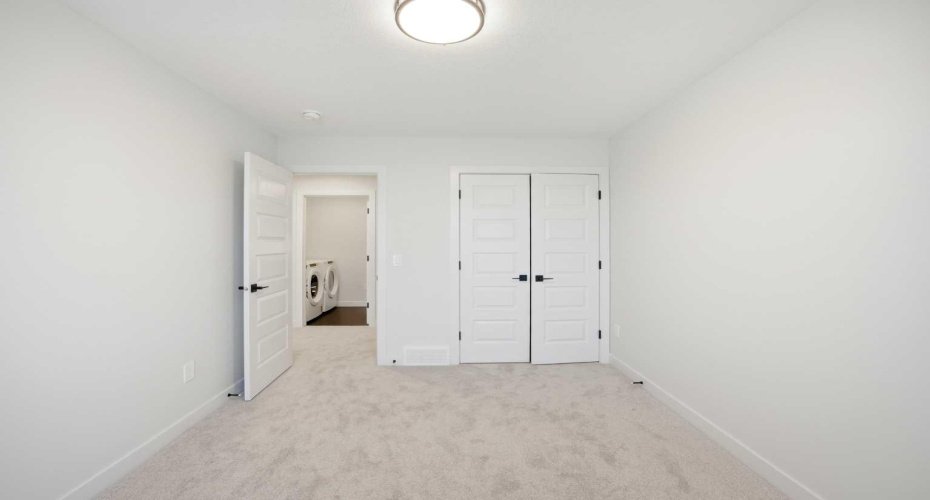 50 Waterford Mews, Chestermere, Alberta T1X 3B6, 4 Bedrooms Bedrooms, ,3 BathroomsBathrooms,Residential,For Sale,Waterford,A2326786