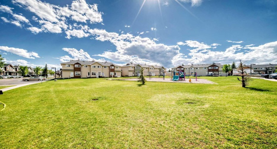 111 Tarawood Lane, Calgary, Alberta T3J 0C1, 3 Bedroom Bedrooms, 0 ,3 BathroomBathrooms,Residential,For Sale,Tarawood,0,A2326825