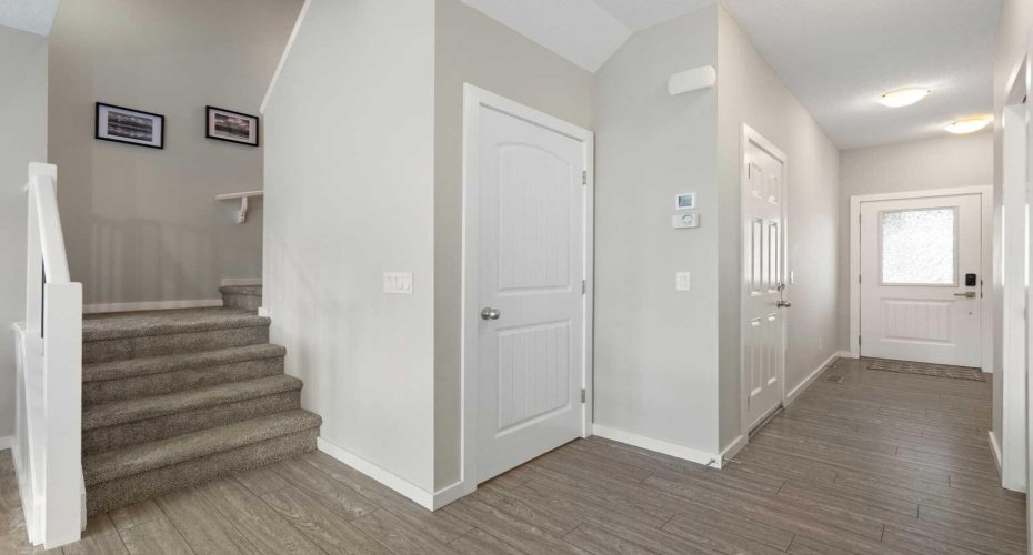 28 Heritage Vista, Cochrane, Alberta T4C 2N6, 3 Bedrooms Bedrooms, ,3 BathroomsBathrooms,Residential,For Sale,Heritage,A2326868