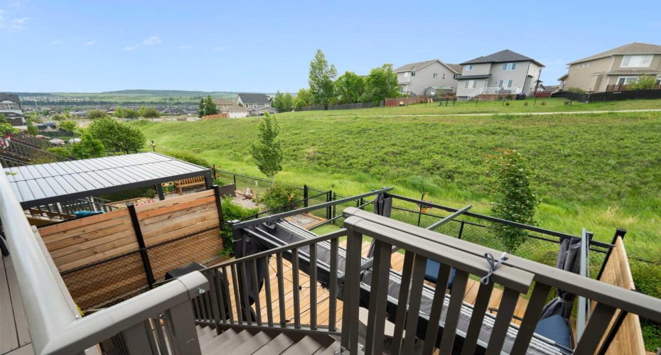 28 Heritage Vista, Cochrane, Alberta T4C 2N6, 3 Bedrooms Bedrooms, ,3 BathroomsBathrooms,Residential,For Sale,Heritage,A2326868