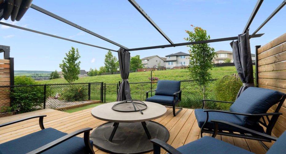 28 Heritage Vista, Cochrane, Alberta T4C 2N6, 3 Bedrooms Bedrooms, ,3 BathroomsBathrooms,Residential,For Sale,Heritage,A2326868