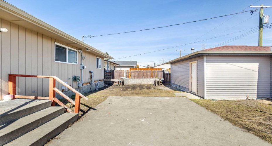268 Madeira Place, Calgary, Alberta T2A5T1, 5 Bedroom Bedrooms, 0 ,2 BathroomBathrooms,Residential,For Sale,Madeira,0,A2326897