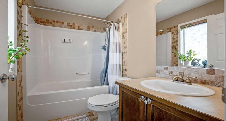 275 Everstone Drive, Calgary, Alberta T2Y 4v2, 2 Bedroom Bedrooms, 0 ,3 BathroomBathrooms,Residential,For Sale,Everstone,0,A2326916