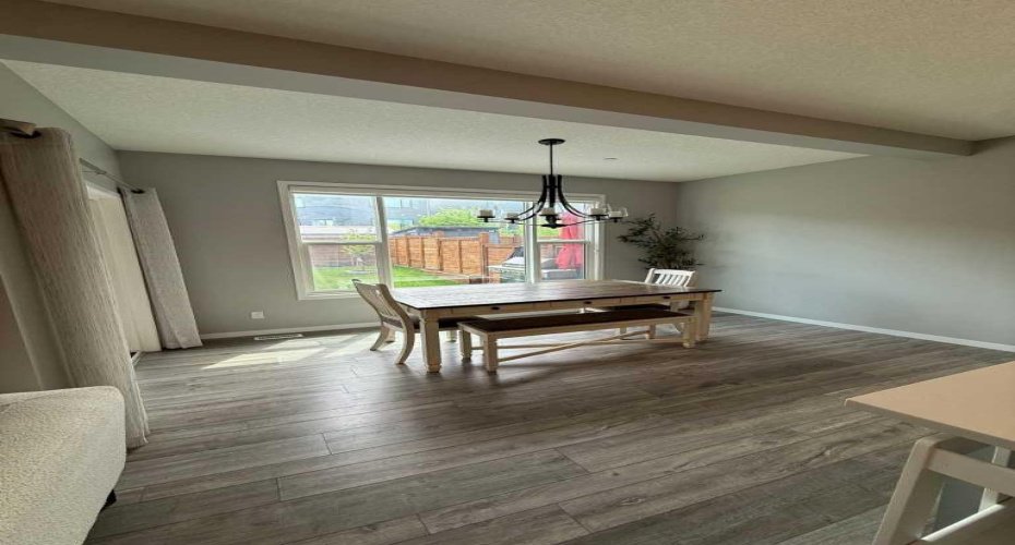 198 Howse Drive, Calgary, Alberta T3P 0V5, 3 Bedroom Bedrooms, 0 ,4 BathroomBathrooms,Residential,For Sale,Howse,0,A2326938