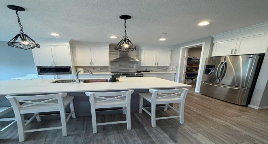 198 Howse Drive, Calgary, Alberta T3P 0V5, 3 Bedroom Bedrooms, 0 ,4 BathroomBathrooms,Residential,For Sale,Howse,0,A2326938