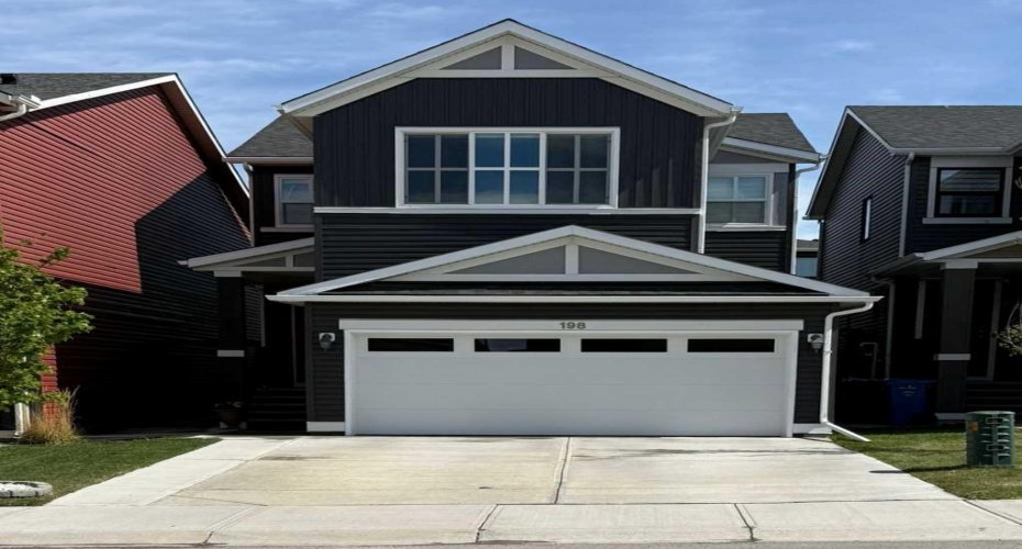 198 Howse Drive, Calgary, Alberta T3P 0V5, 3 Bedroom Bedrooms, 0 ,4 BathroomBathrooms,Residential,For Sale,Howse,0,A2326938