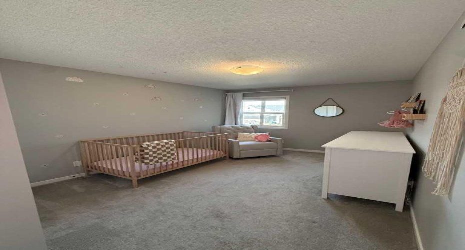 198 Howse Drive, Calgary, Alberta T3P 0V5, 3 Bedroom Bedrooms, 0 ,4 BathroomBathrooms,Residential,For Sale,Howse,0,A2326938