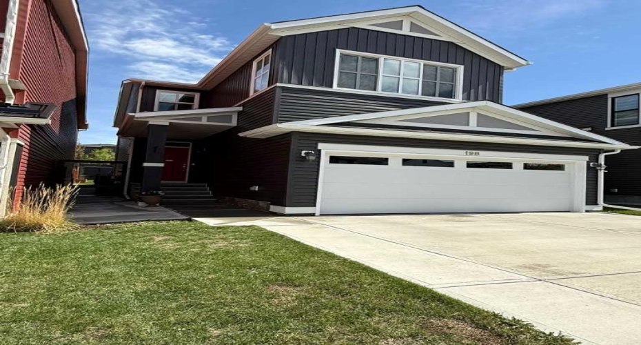 198 Howse Drive, Calgary, Alberta T3P 0V5, 3 Bedroom Bedrooms, 0 ,4 BathroomBathrooms,Residential,For Sale,Howse,0,A2326938