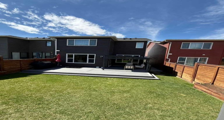 198 Howse Drive, Calgary, Alberta T3P 0V5, 3 Bedroom Bedrooms, 0 ,4 BathroomBathrooms,Residential,For Sale,Howse,0,A2326938
